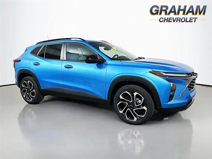2025 Chevrolet Trax photo 1
