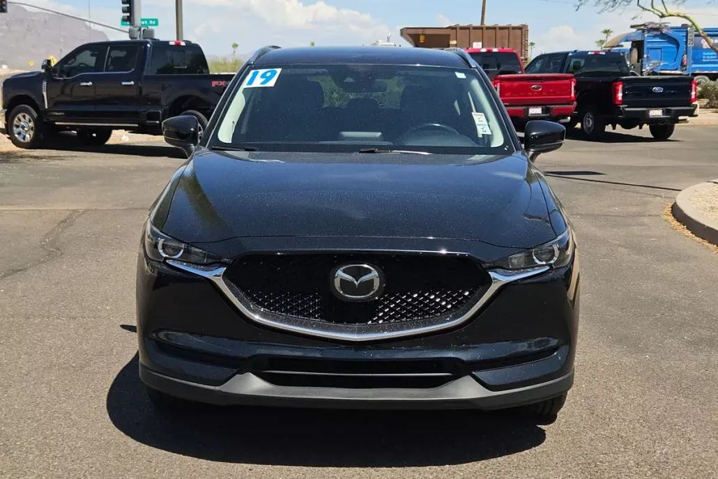 2019 Mazda CX-5 Touring photo 1