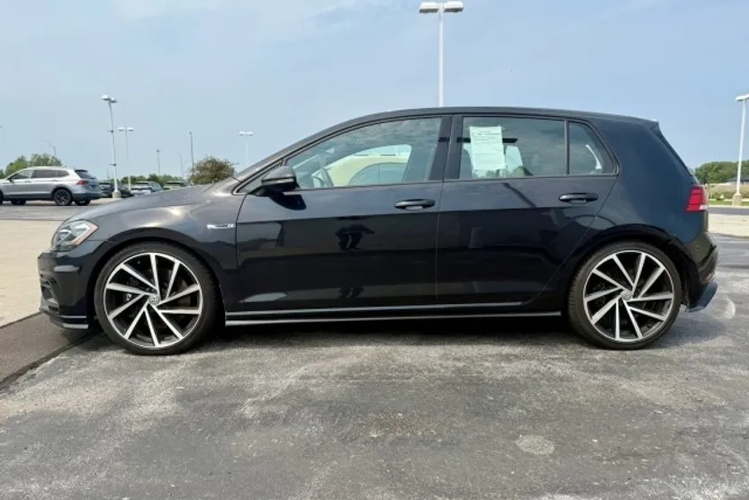 2018 Volkswagen Golf R Base photo 1