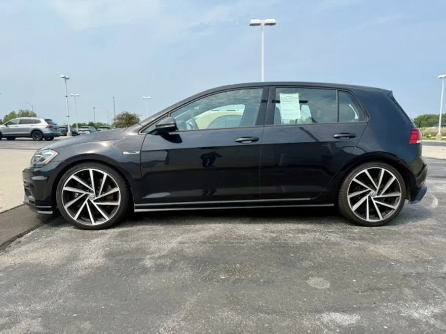 2018 Volkswagen Golf R Base photo 1