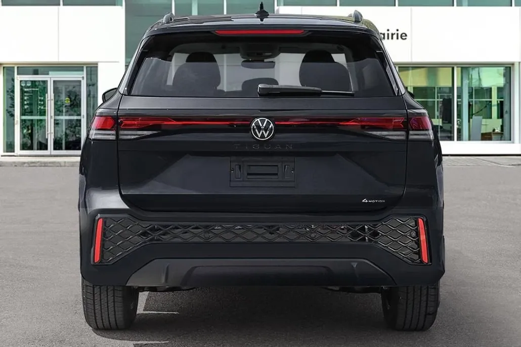 2025 Volkswagen Tiguan SE R-Line Black photo 1