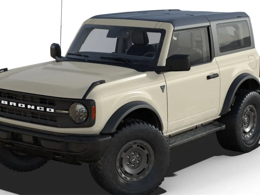 2025 Ford Bronco Base photo 1