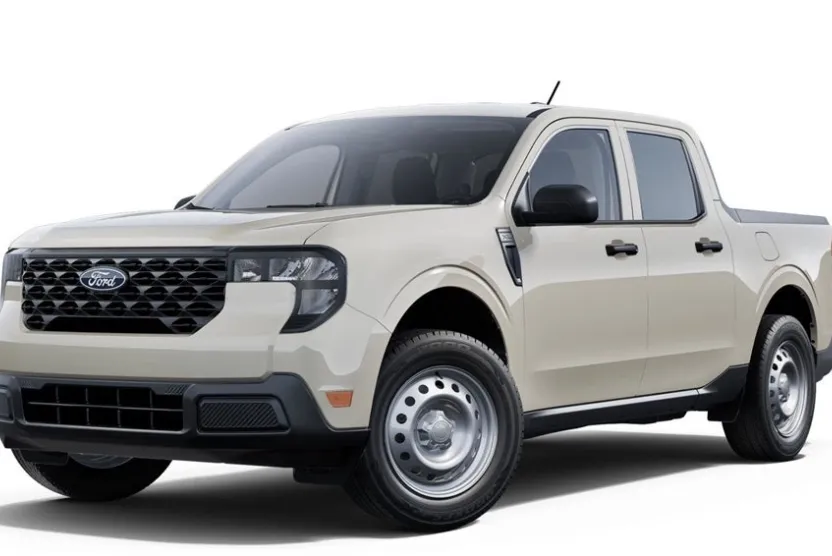 2025 Ford Maverick XL photo 1