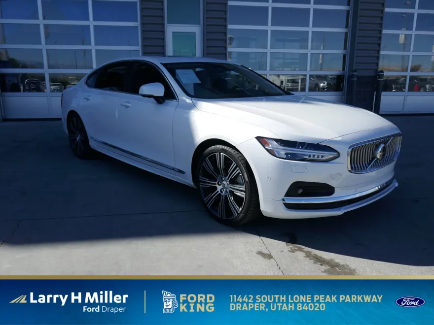 2023 Volvo S90 Plus photo 1
