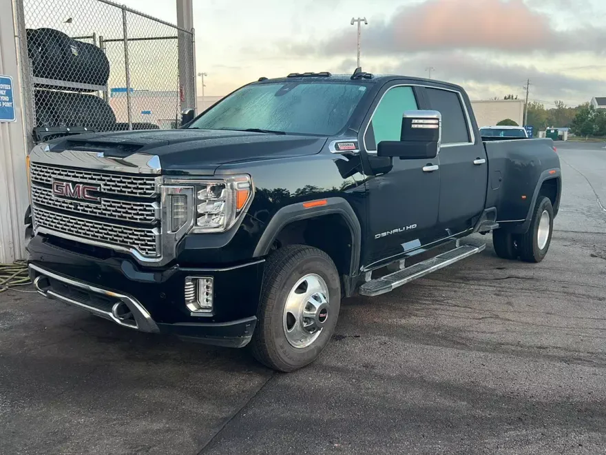 2022 Gmc Sierra 3500 HD Denali photo 1