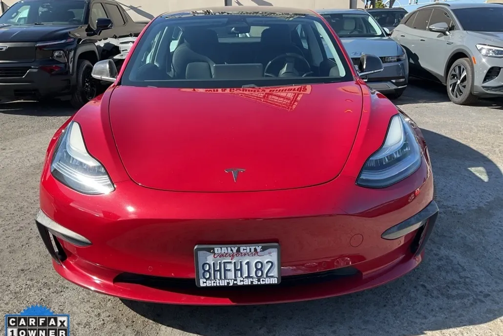 2018 Tesla Model 3 Performance photo 1