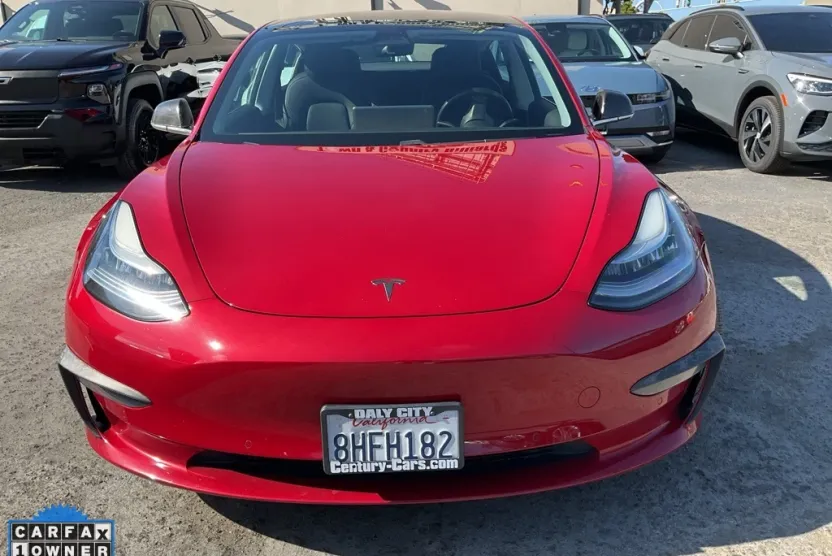 2018 Tesla Model 3 Performance photo 1