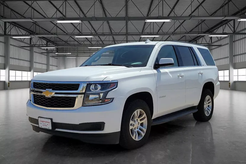 2019 Chevrolet Tahoe LT photo 1