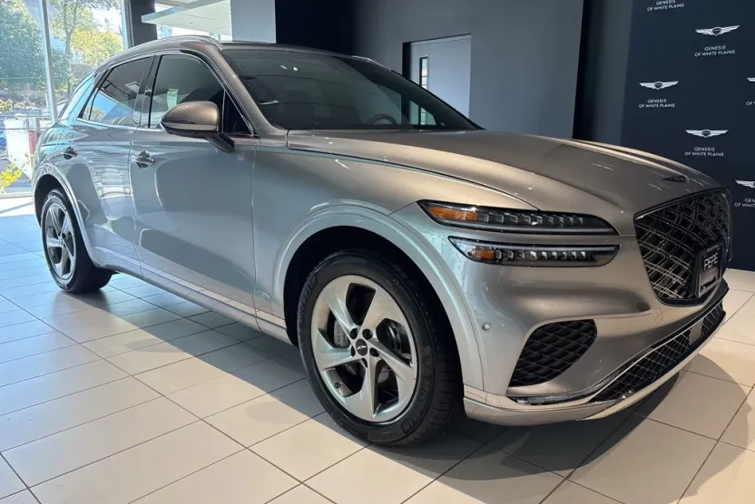 2026 Genesis GV70 2.5T Advanced photo 1