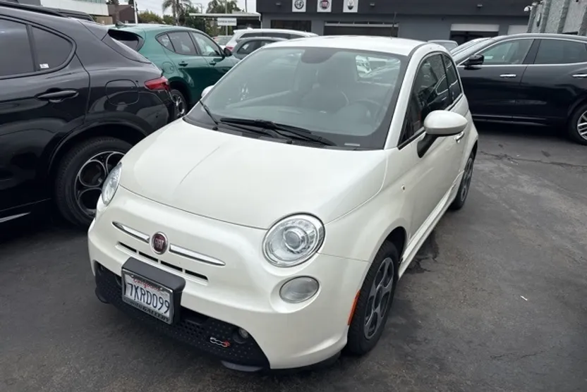 2015 Fiat 500e photo 1