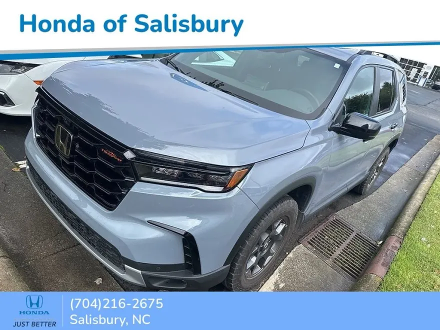 2024 Honda Pilot TrailSport photo 1