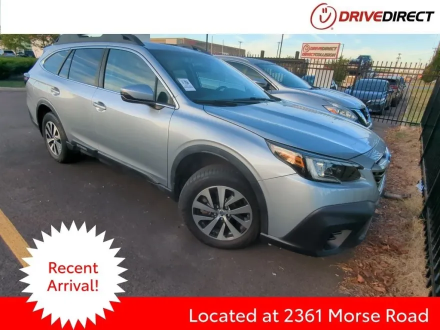 2020 Subaru Outback Premium photo 1