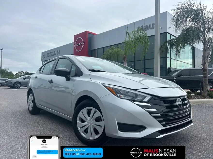2025 Nissan Versa 1.6 S photo 1