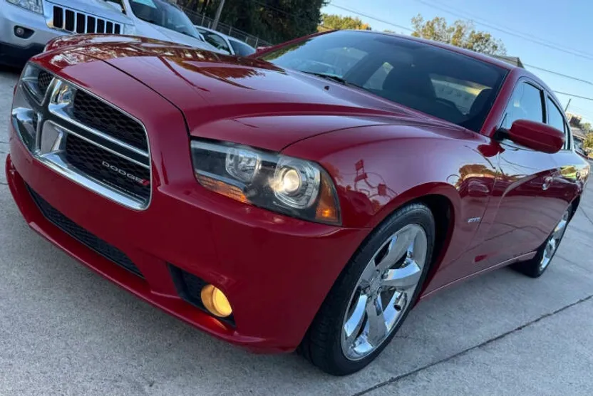 2013 Dodge Charger R/T photo 1