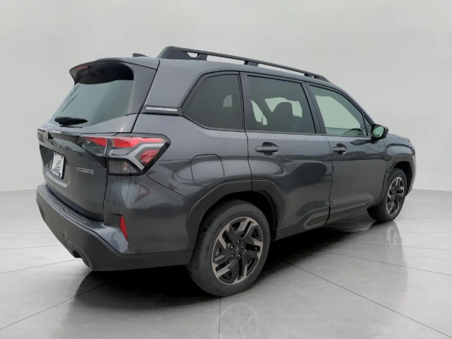 2025 Subaru Forester Limited photo 1