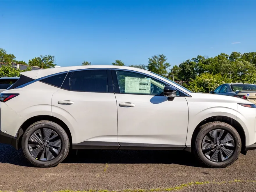 2025 Nissan Murano SL photo 1