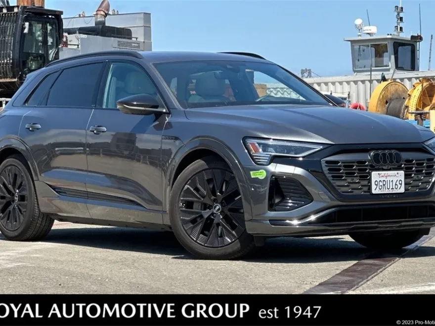 2024 Audi Q8 E-tron Prestige photo 1