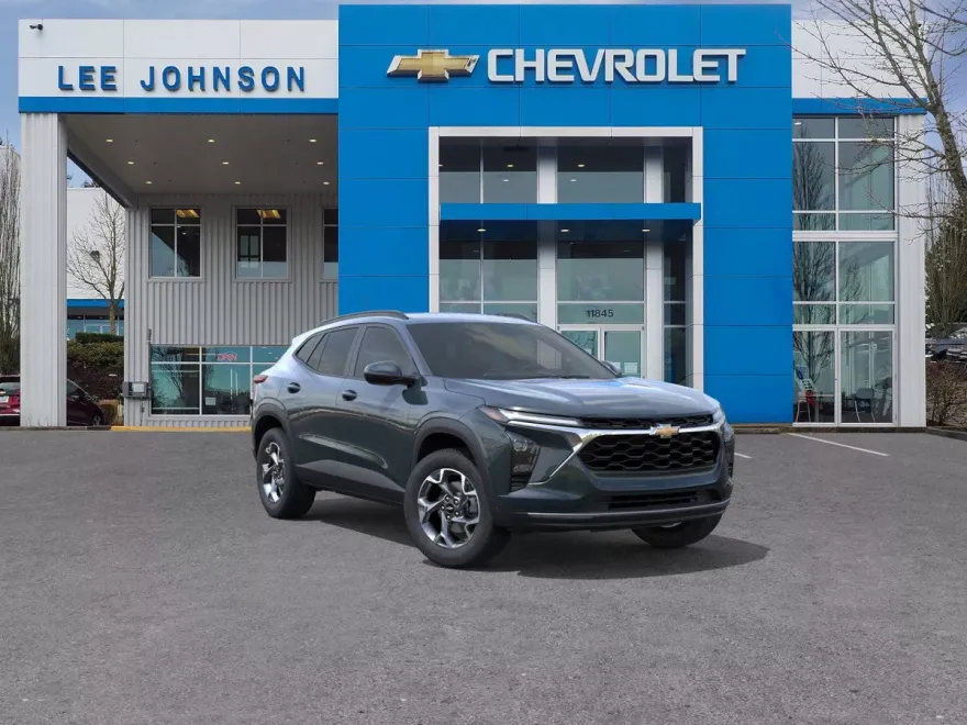 2026 Chevrolet Trax LT photo 1