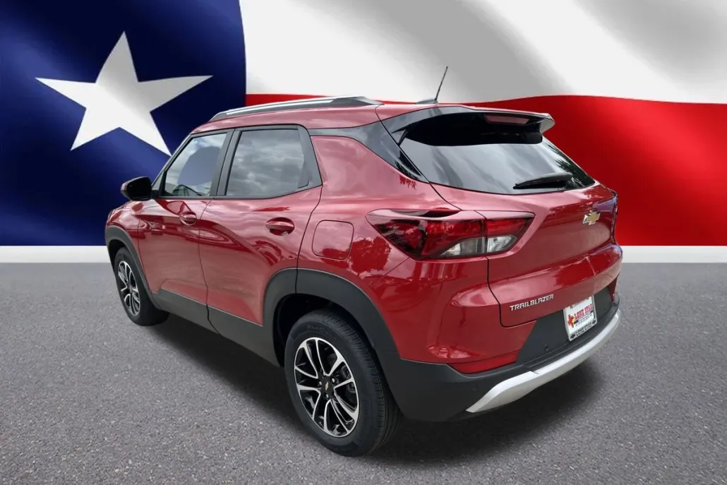 2026 Chevrolet Trailblazer LT photo 1
