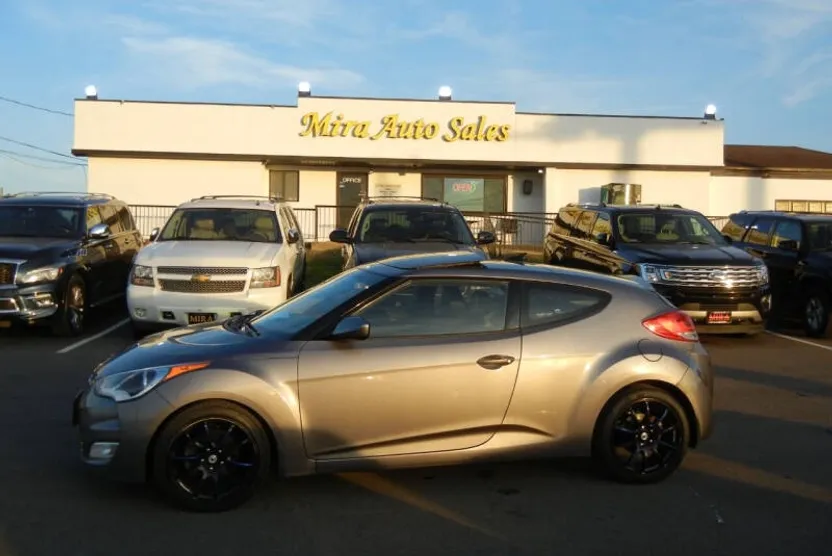 2013 Hyundai Veloster Base Turbo Ultimate photo 1