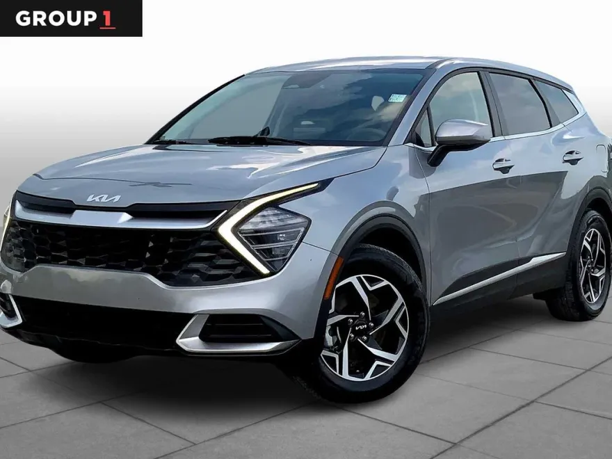 2024 Kia Sportage LX photo 1