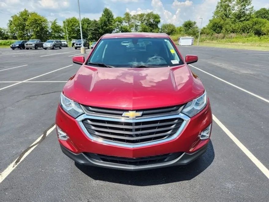 2018 Chevrolet Equinox LT photo 1