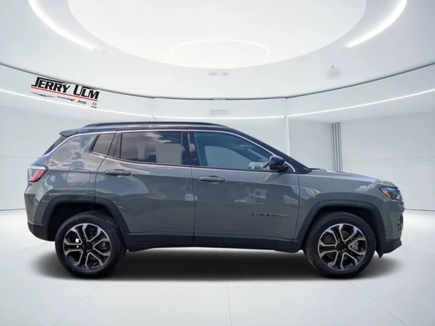 2024 Jeep Compass Limited photo 1