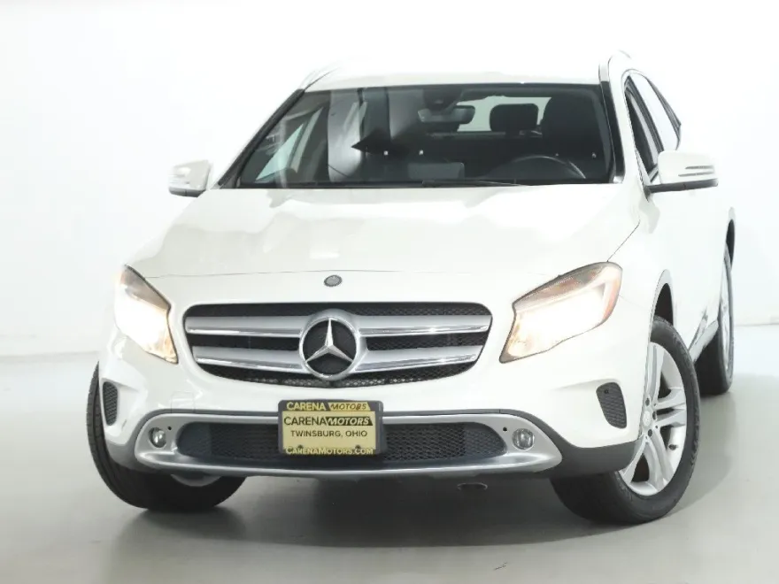 2016 Mercedes Benz GLA 250 photo 1
