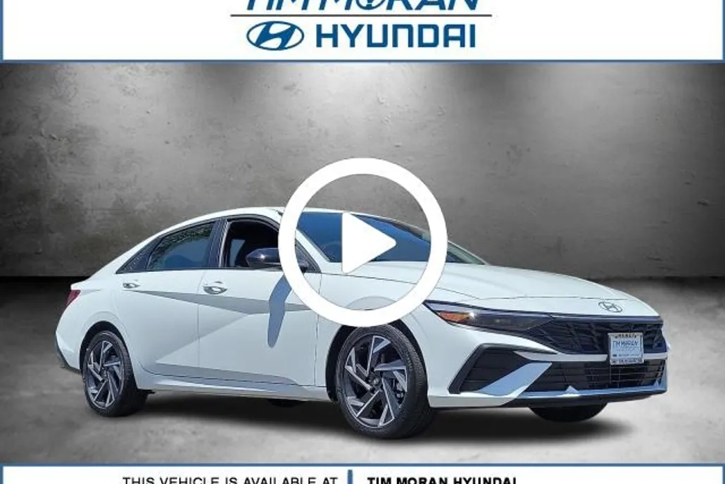 2025 Hyundai Elantra SEL Sport photo 1