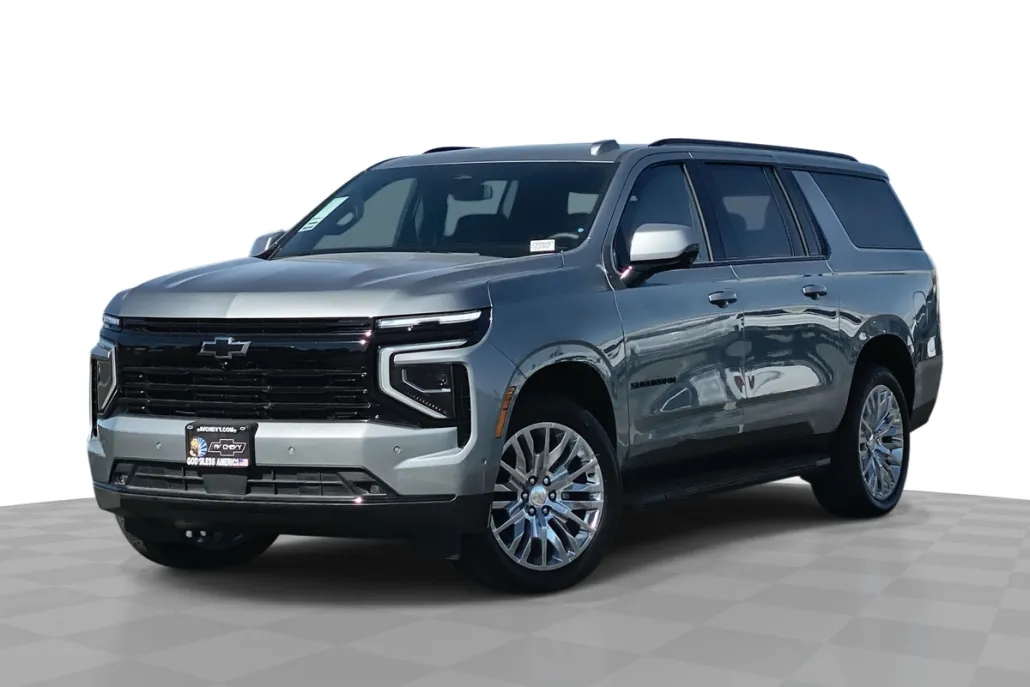 2025 Chevrolet Suburban RST photo 1