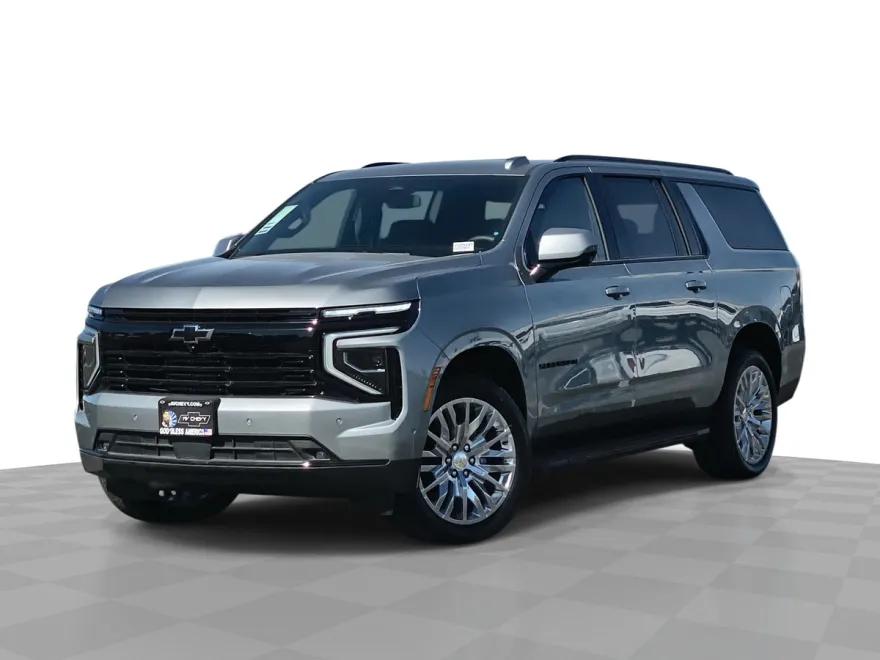 2025 Chevrolet Suburban RST photo 1