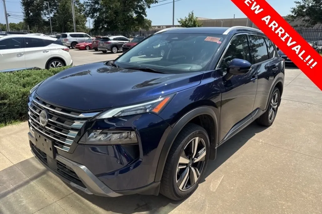 2024 Nissan Rogue SL photo 1