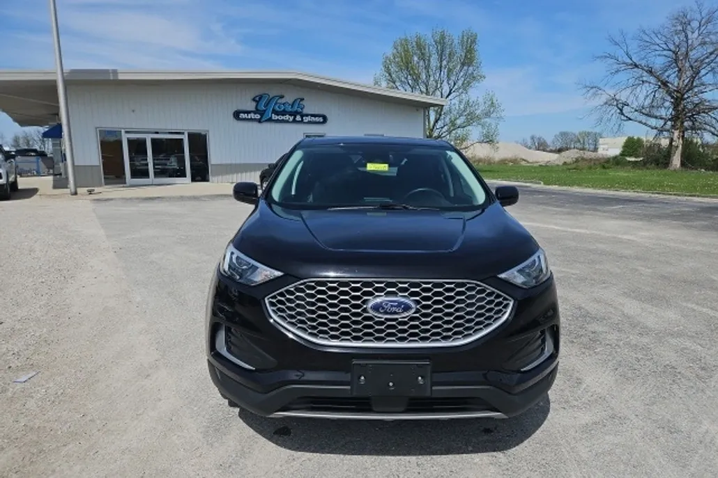 2024 Ford Edge SEL photo 1