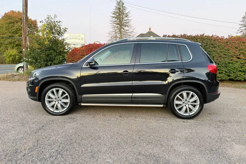 2014 Volkswagen Tiguan SEL photo 1