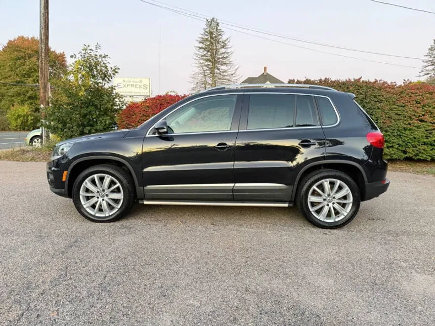 2014 Volkswagen Tiguan SEL photo 1