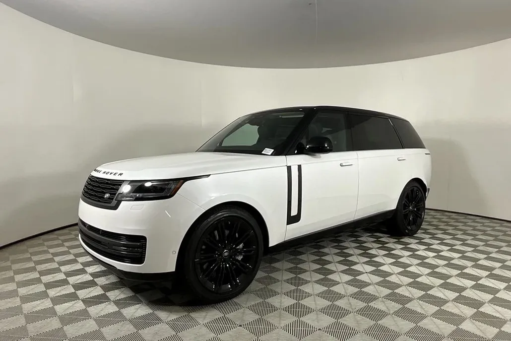 2025 Land Rover Range Rover SE photo 1