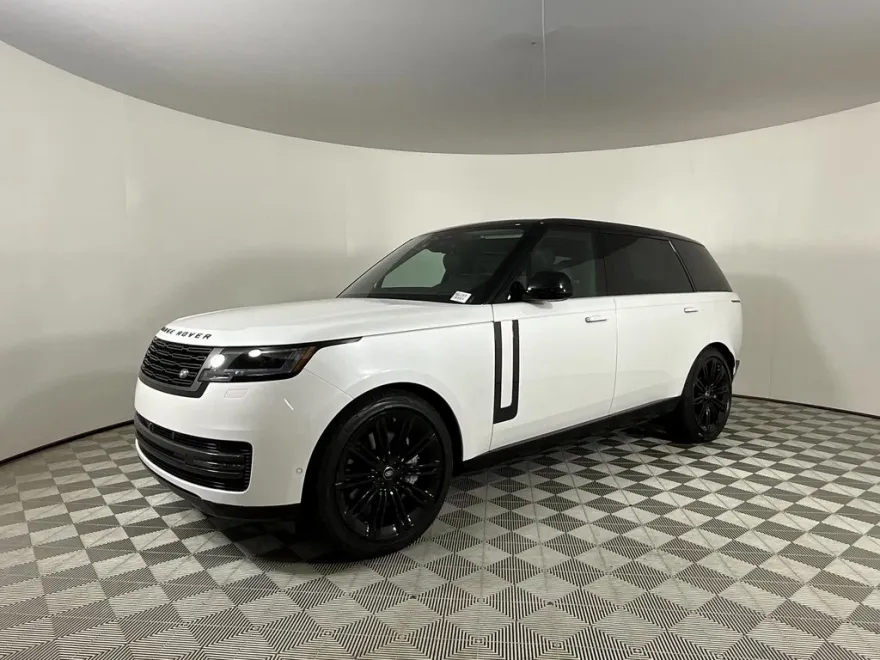 2025 Land Rover Range Rover SE photo 1