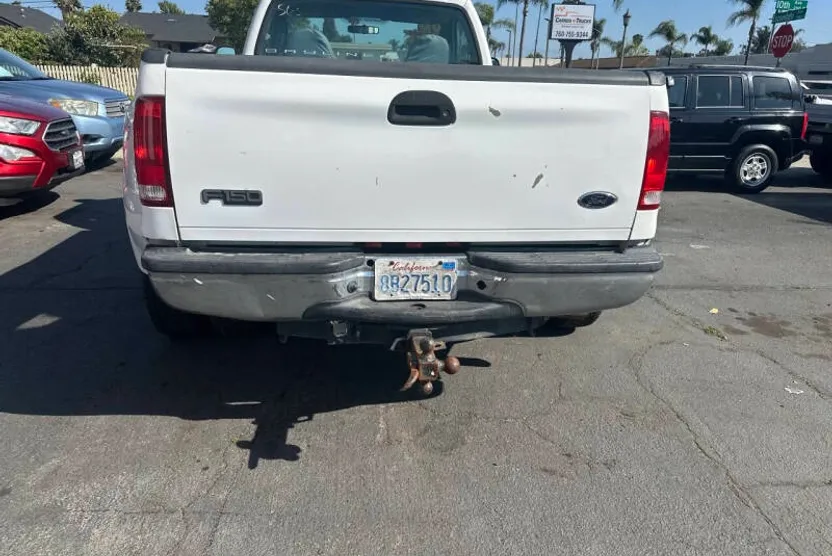 2006 Ford F-350 XL photo 1