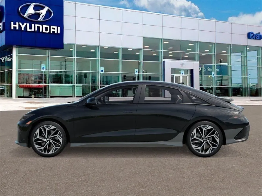 2025 Hyundai Ioniq 6 SEL photo 1