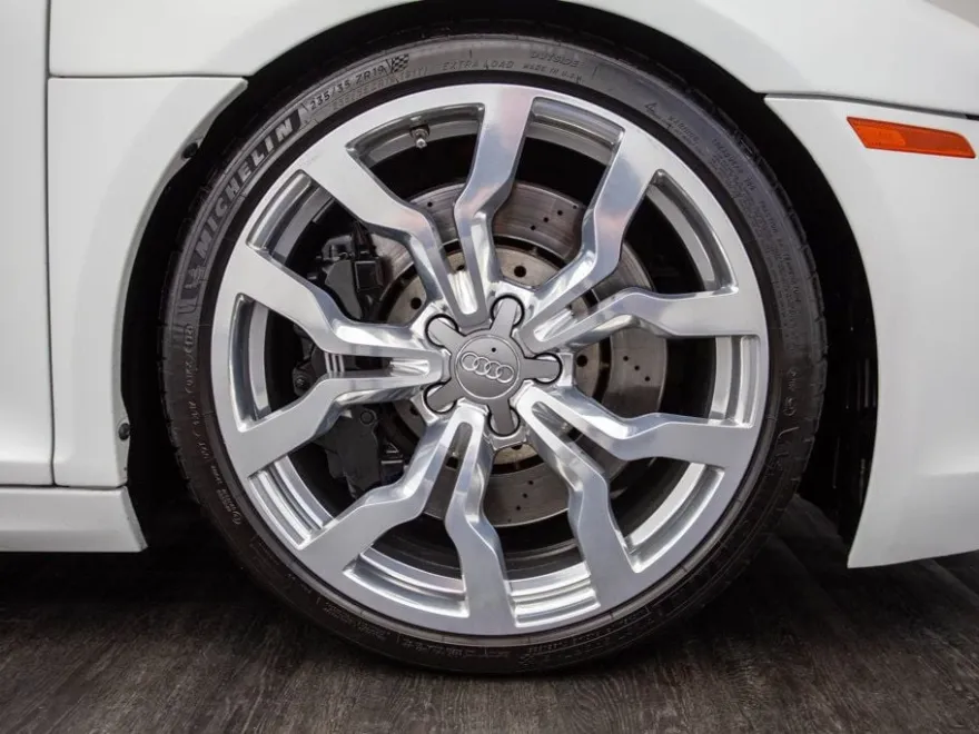 2011 Audi R8 5.2 photo 37