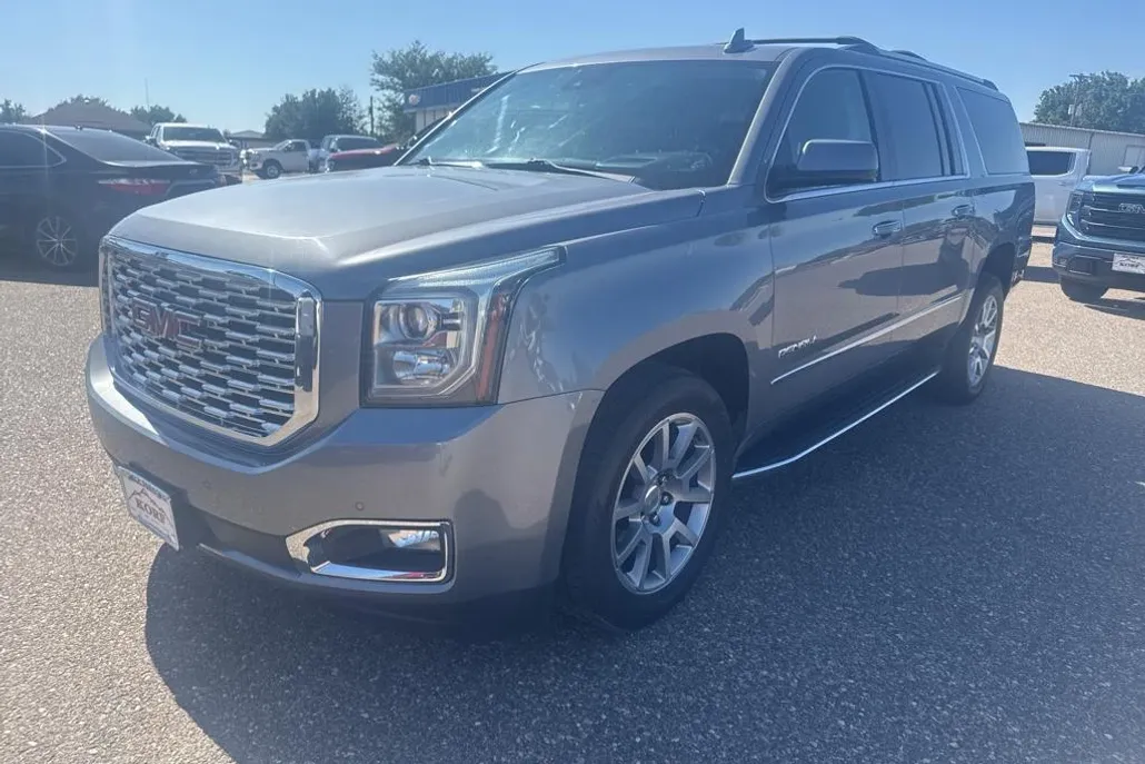 2020 Gmc Yukon XL 1500 Denali photo 1