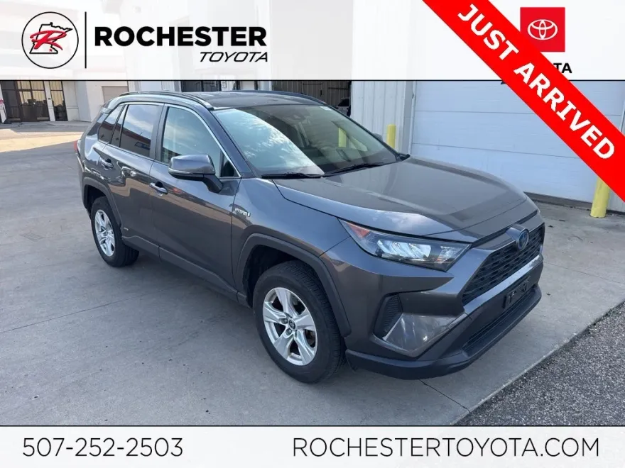 2019 Toyota RAV4 Hybrid LE photo 1