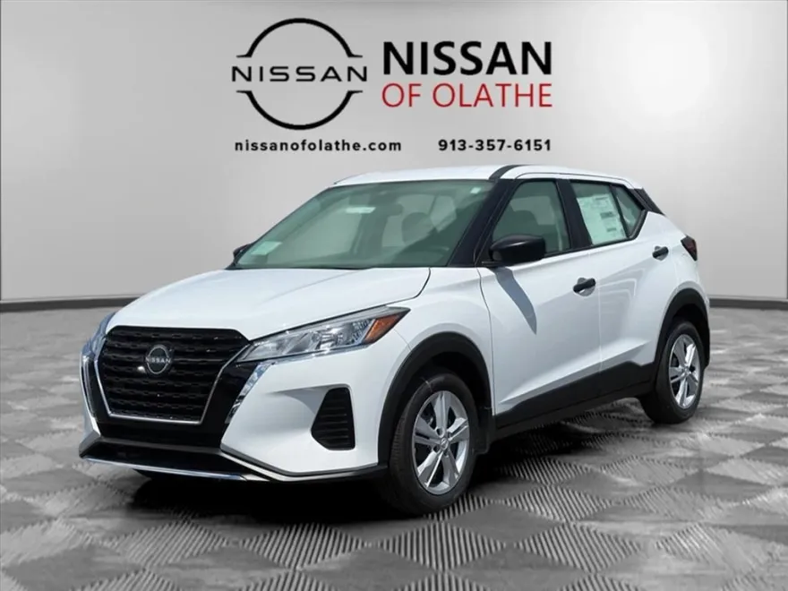 2025 Nissan Kicks Play S photo 1