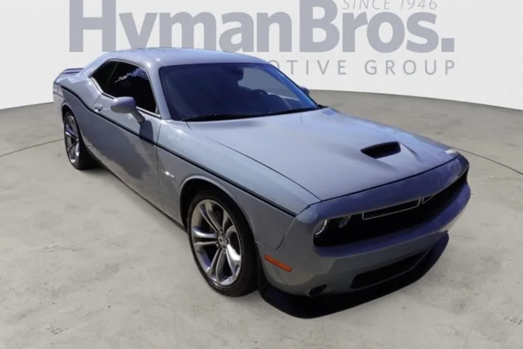 2022 Dodge Challenger R/T photo 1
