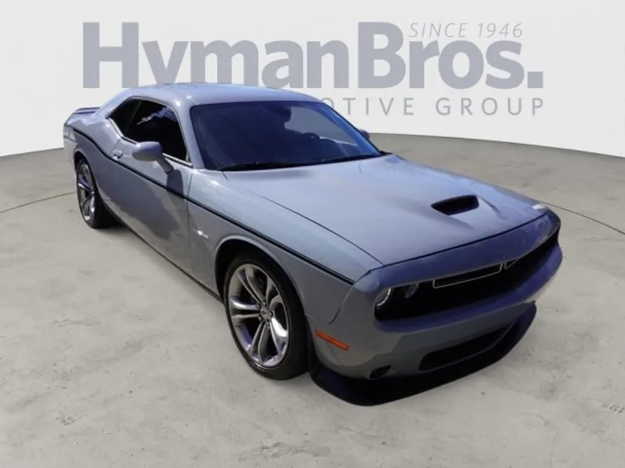 2022 Dodge Challenger R/T photo 1