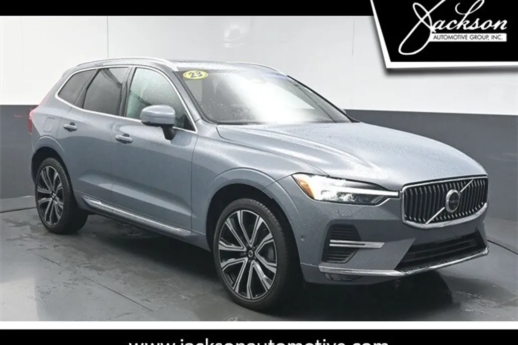 2023 Volvo XC60 B5 Ultimate photo 1
