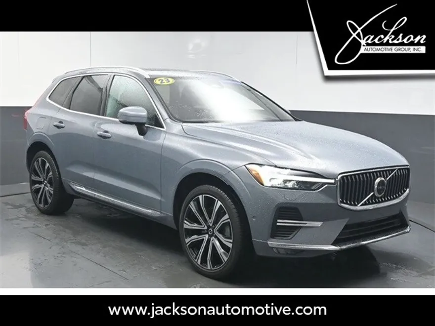 2023 Volvo XC60 B5 Ultimate photo 1