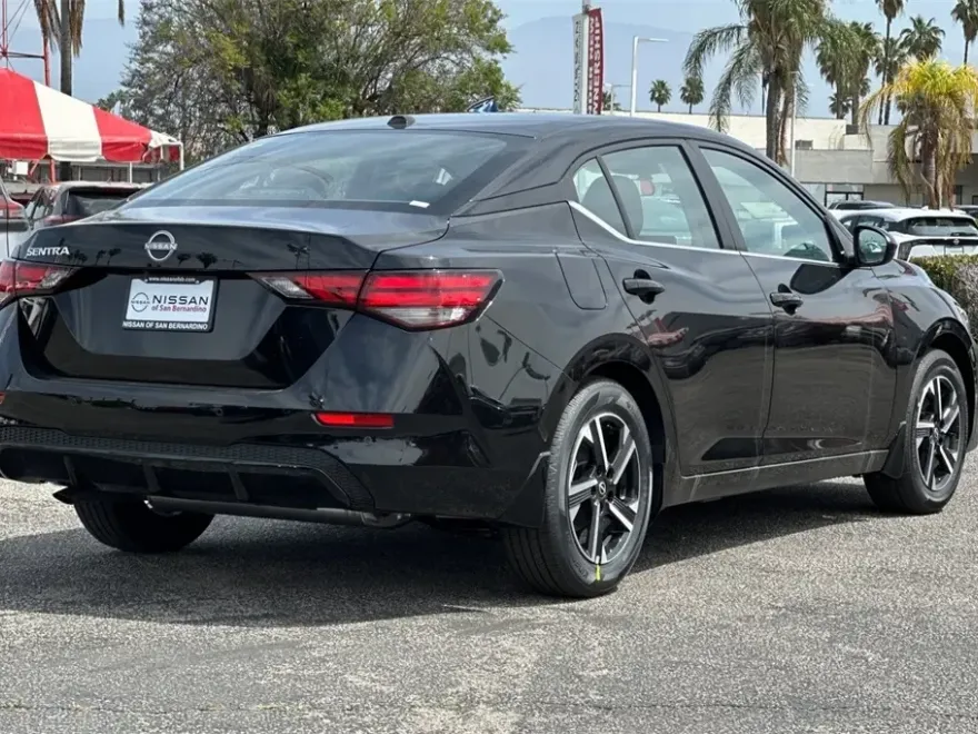2025 Nissan Sentra SV photo 1