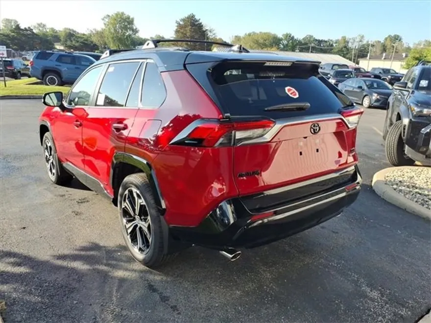 2025 Toyota RAV4 XSE Hybrid photo 1