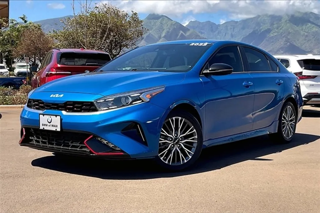2023 Kia Forte GT-Line photo 1
